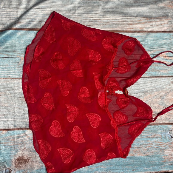 VNTG California Dynasty Red Lingerie Set - Picture 6 of 9